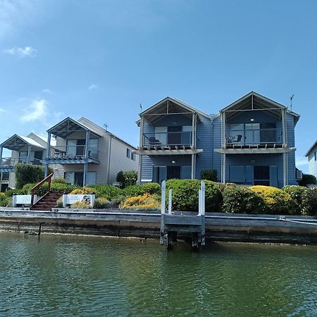 Captains Cove Resort - Waterfront Apartments Paynesville Bagian luar foto