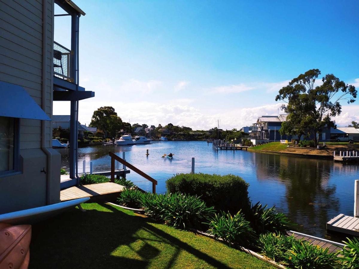 Captains Cove Resort - Waterfront Apartments Paynesville Bagian luar foto